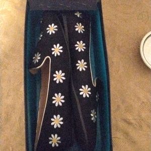 Womans shoes size 12